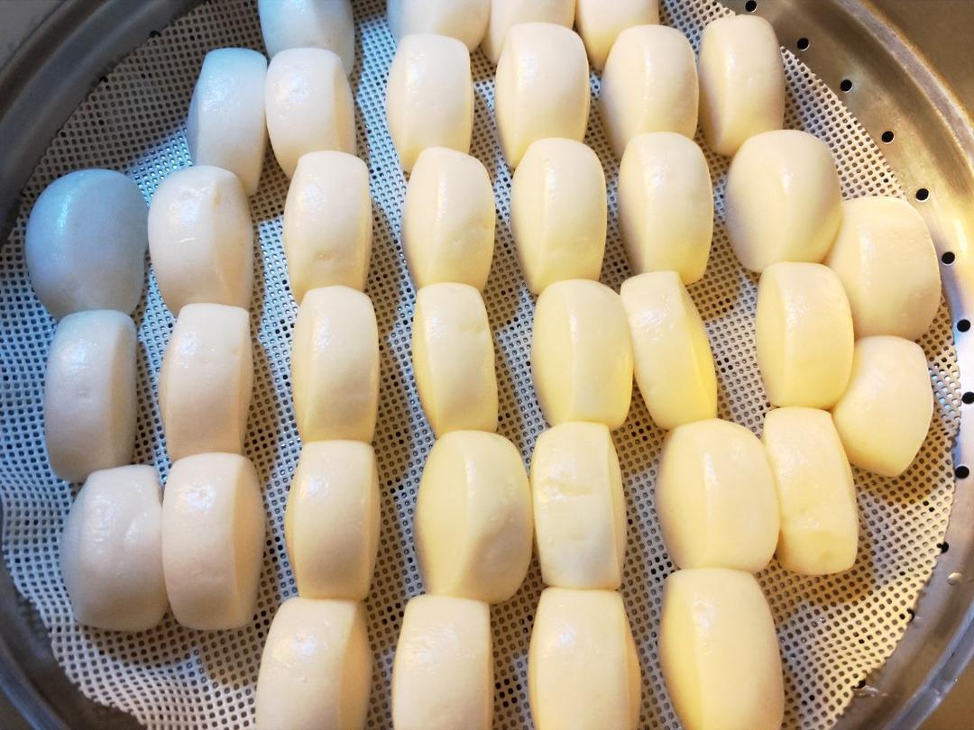 一发奶香小馒头，口感特别好！