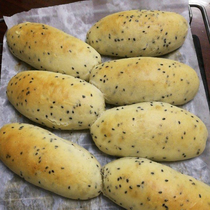 黑芝麻手撕面包