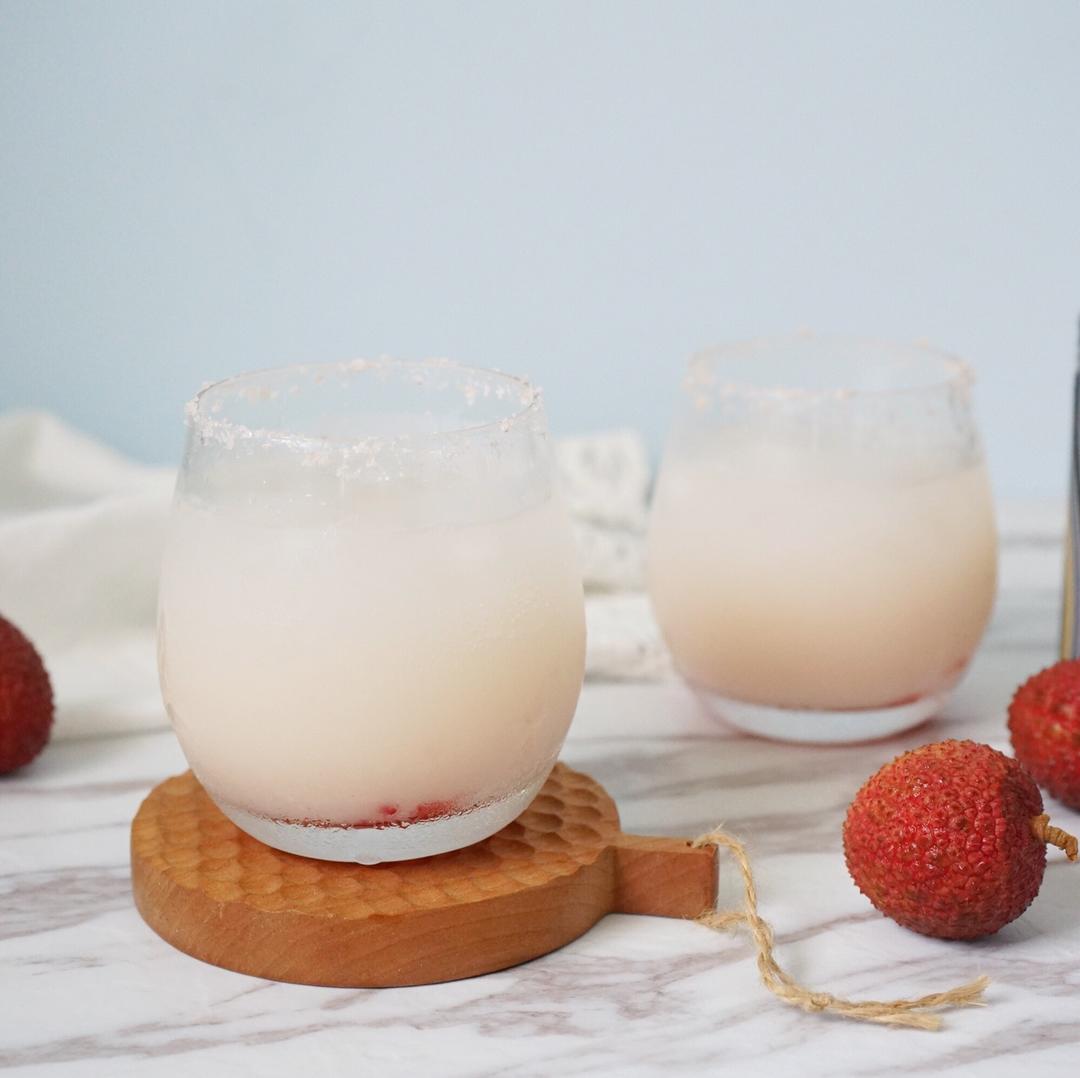 奶油露露酱做的海盐荔枝苏打