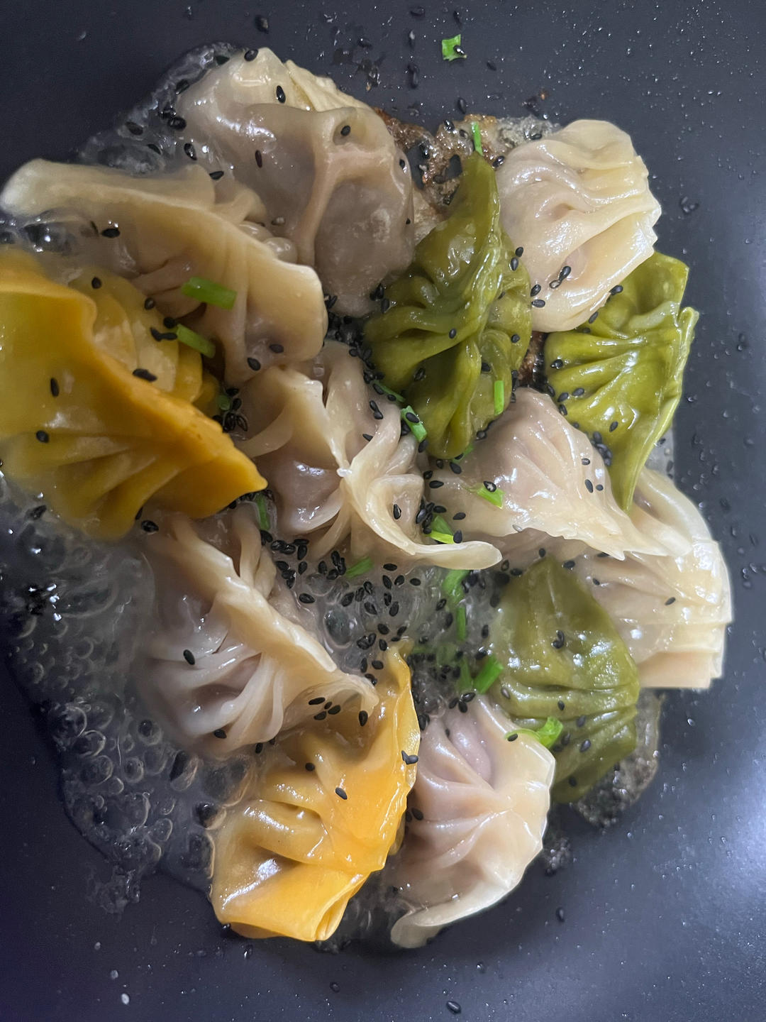 牛肉洋葱煎饺（附牛肉鲜嫩多汁小诀窍）