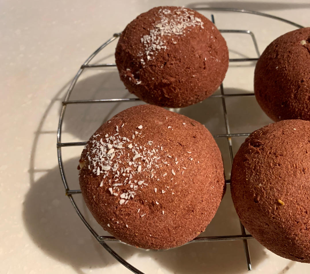 生酮 低碳水红丝绒核桃奶酪包（附金枪鱼海苔馅做法）