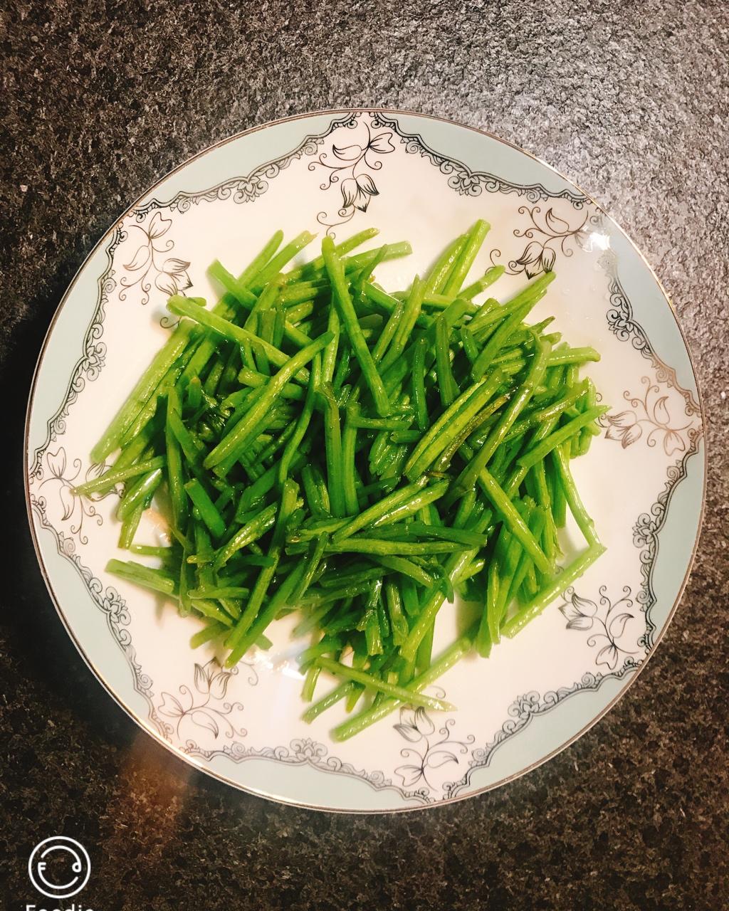 清炒芦蒿