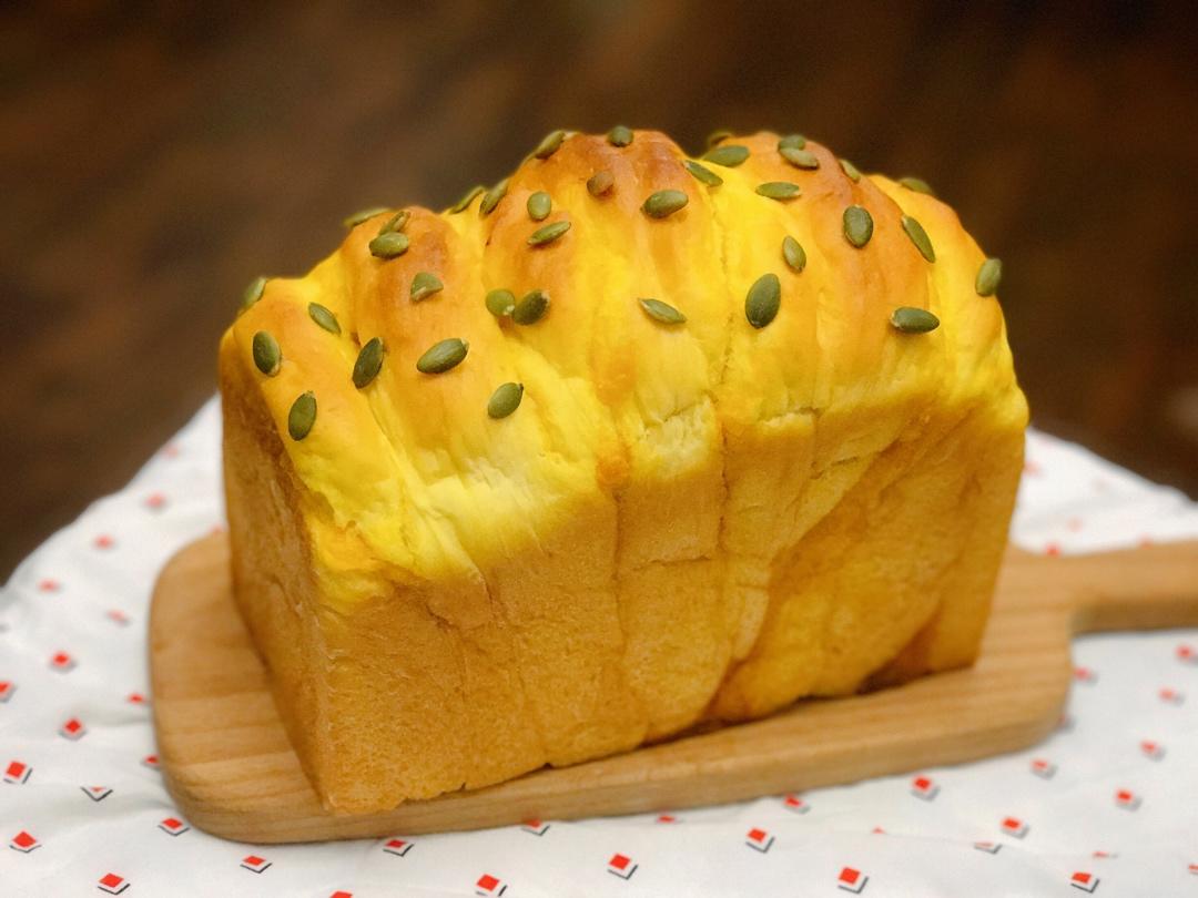 糖小尖做的奶香南瓜吐司