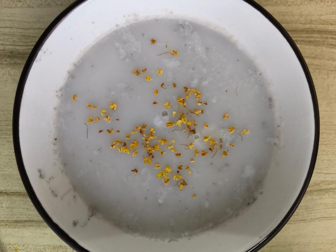黑芝麻糊炖鲜奶