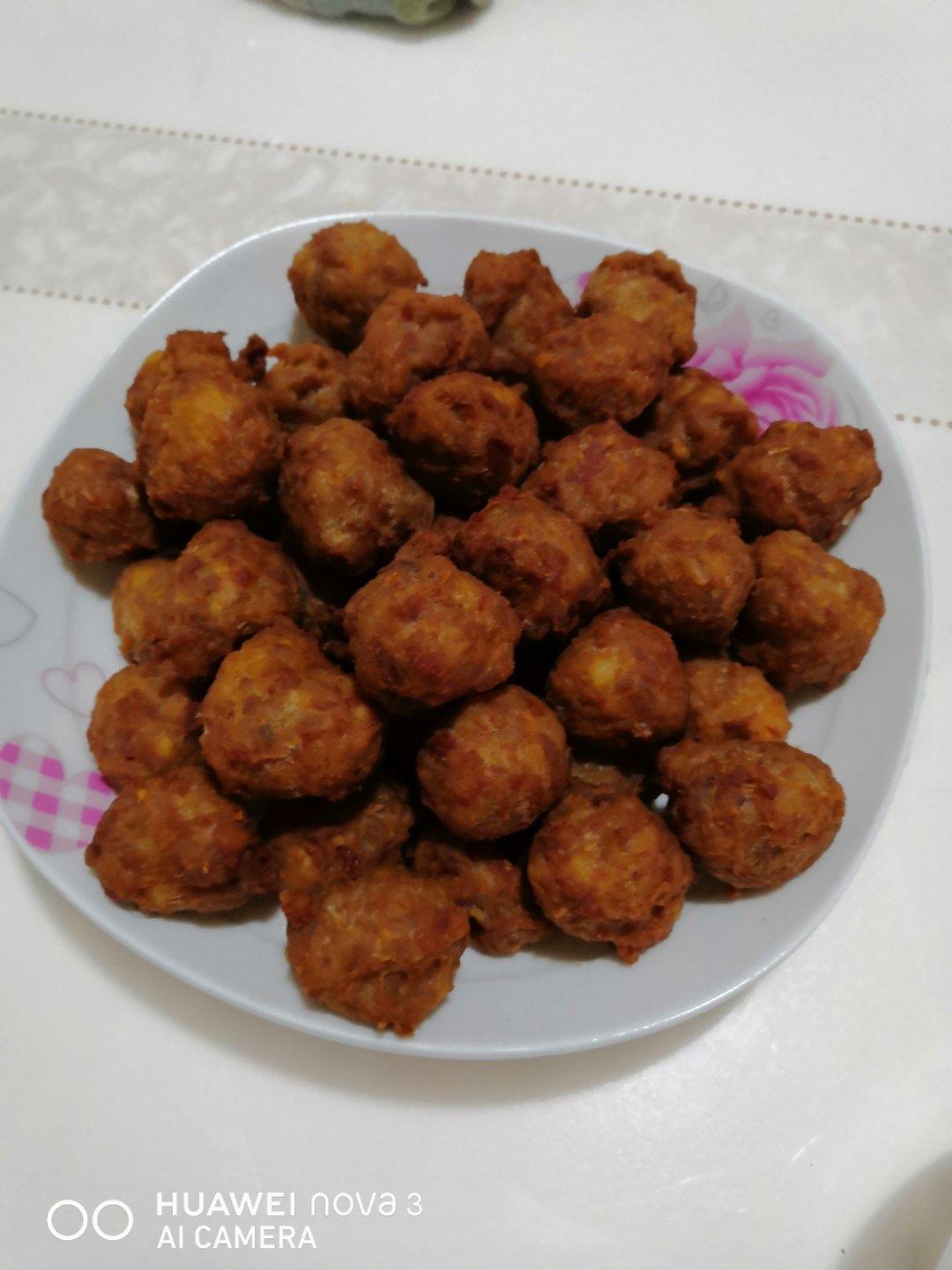 酥炸肉丸子