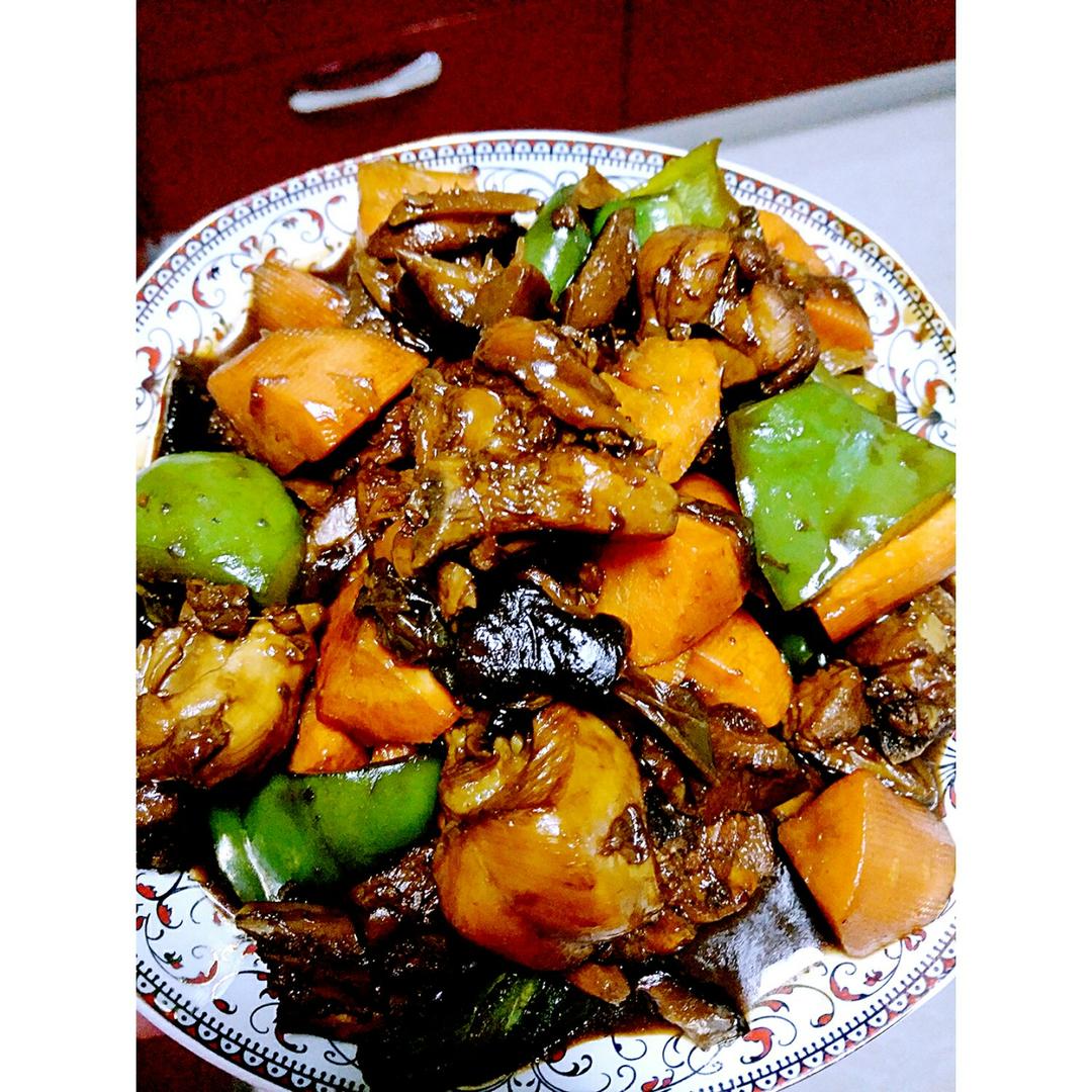 黄焖鸡米饭