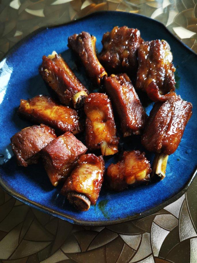 蜜汁烤肋排