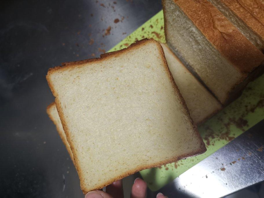 爸爸糖的奶酥吐司