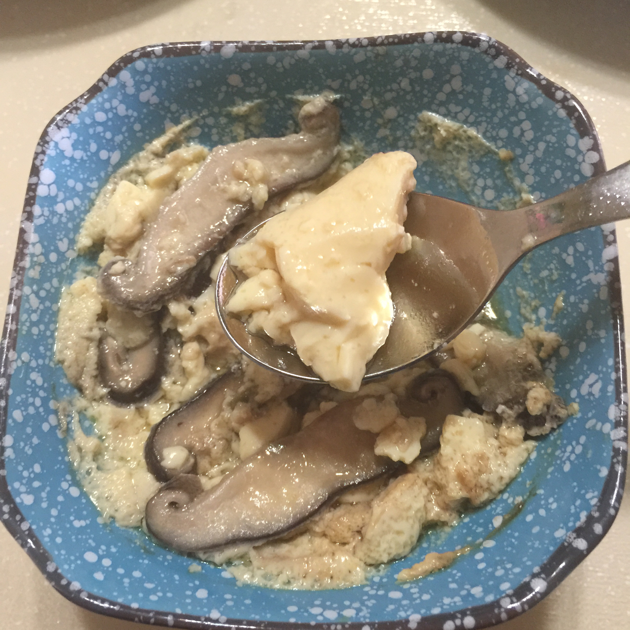 鲜香菇蒸蛋