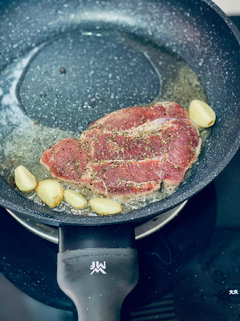 好吃到哭的煎牛排