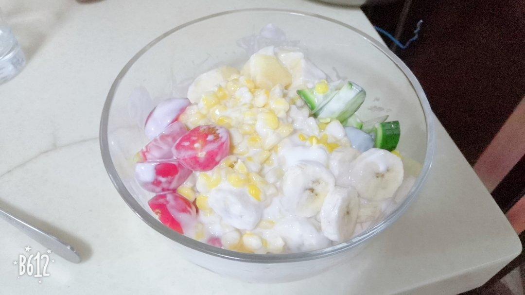 酸奶水果沙拉