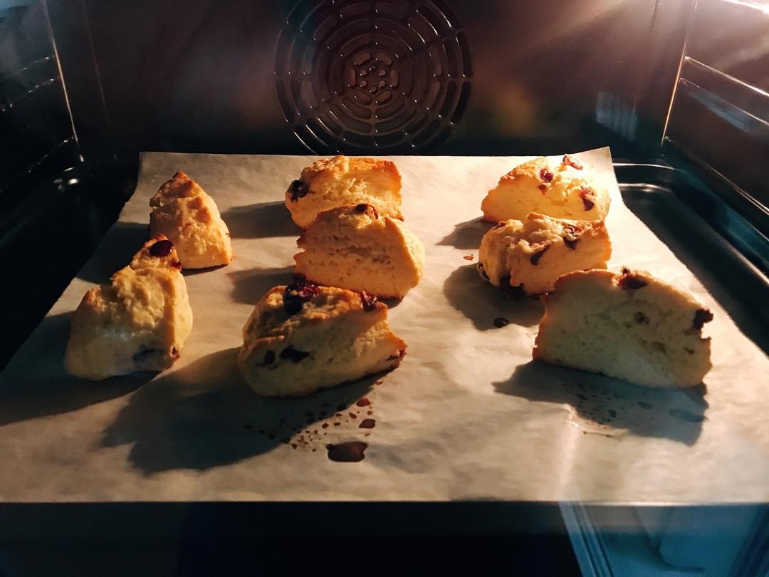 完胜星巴克的超美味酥脆司康 super easy crunched scone