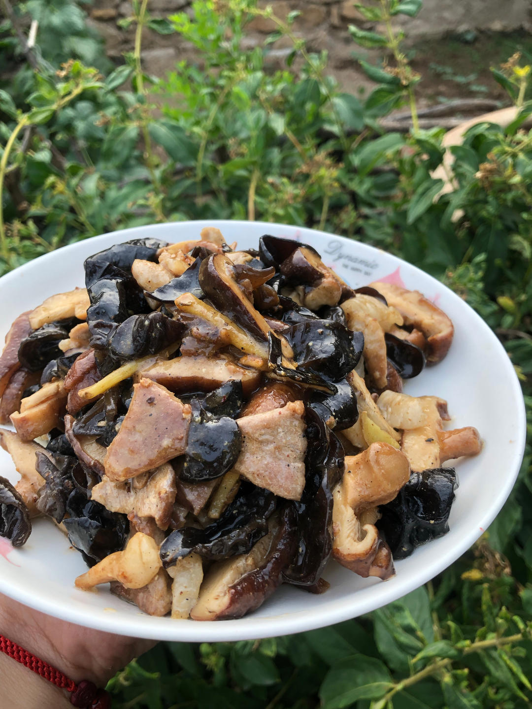 好吃的香菇木耳炒胡萝卜