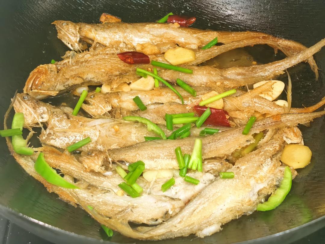红烧毛刀鱼