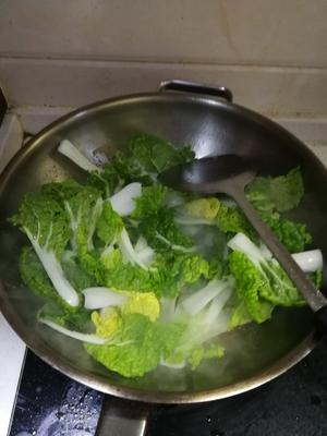 大虾炒白菜（鲁菜系）的做法 步骤5