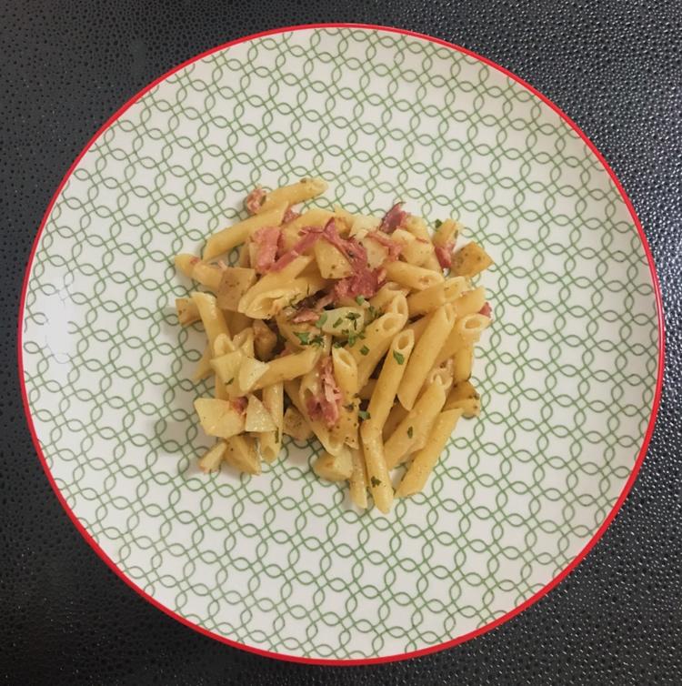 土豆培根炒意大利面