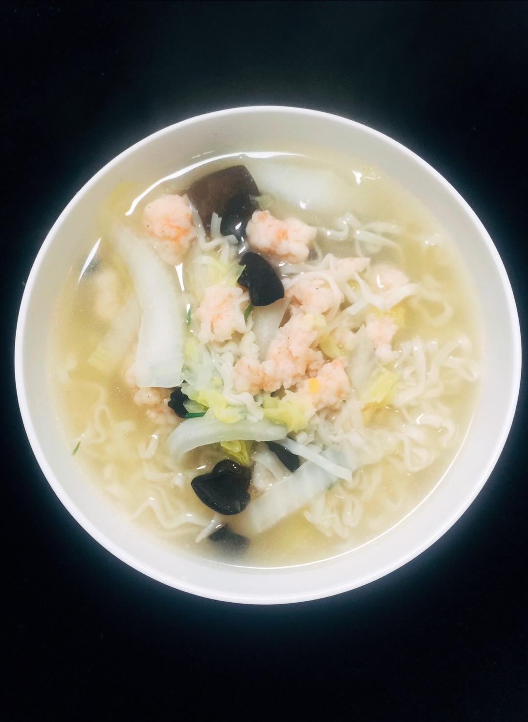 美味虾滑面的做法