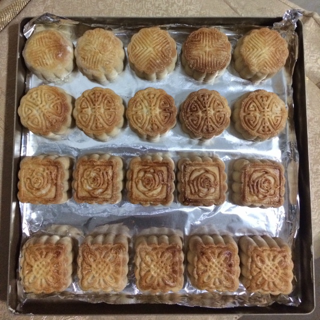 蛋黄豆沙广月