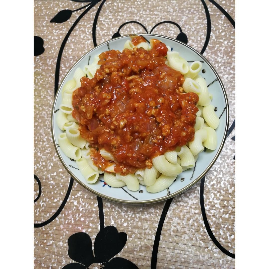 番茄肉酱意大利通心面