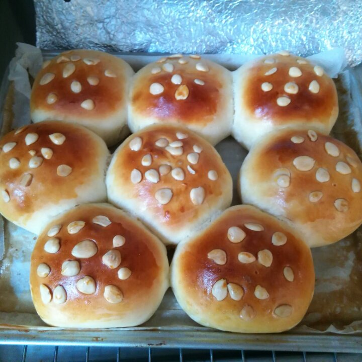 肉松小餐包