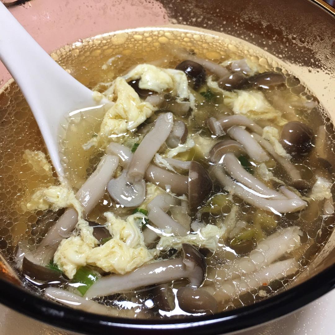 蟹味菇蛋花汤