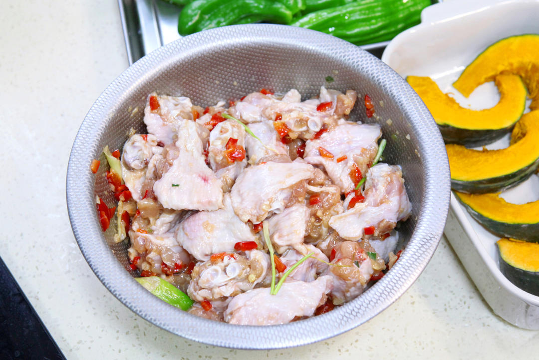 蒜蓉粉丝蒸鸡翅