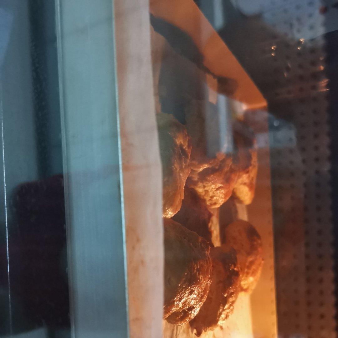 咸蛋黄肉松司康