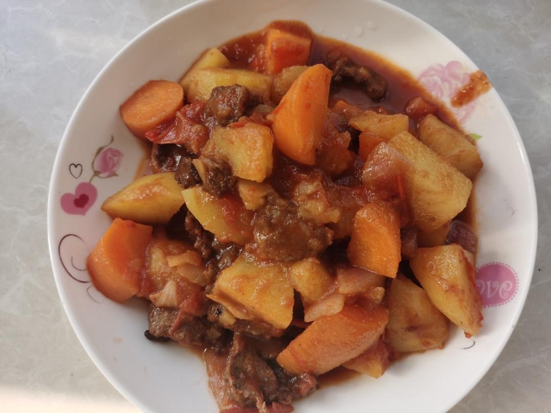 土豆炖牛肉