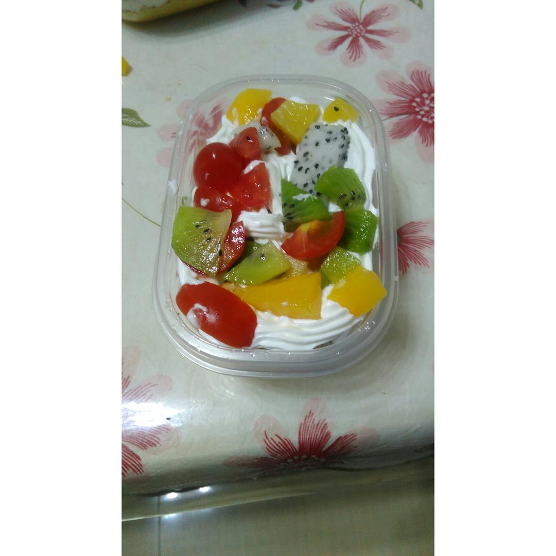 蛋糕水果盒子
★快手美味甜品★