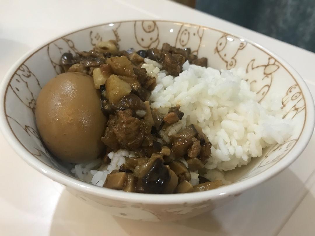 台式卤肉饭