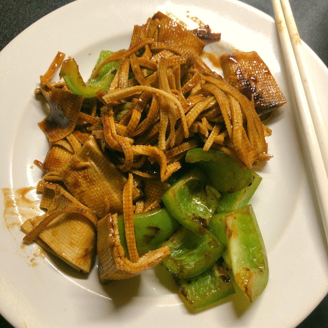 尖椒炒豆皮➕灵魂汤汁