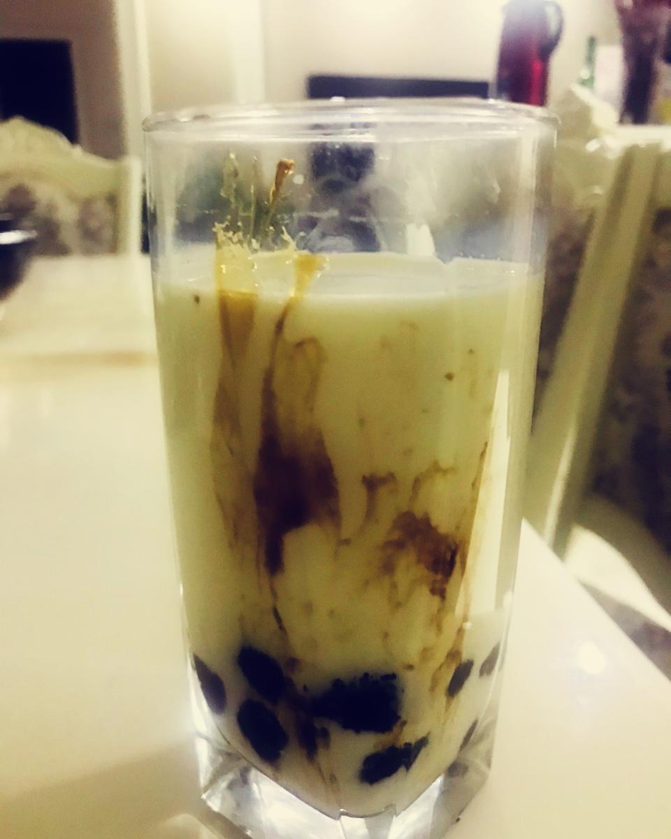 黑糖珍珠鲜奶-在家喝鹿角巷