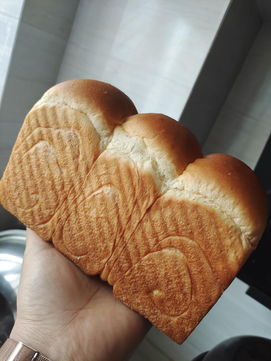 醇奶手撕吐司