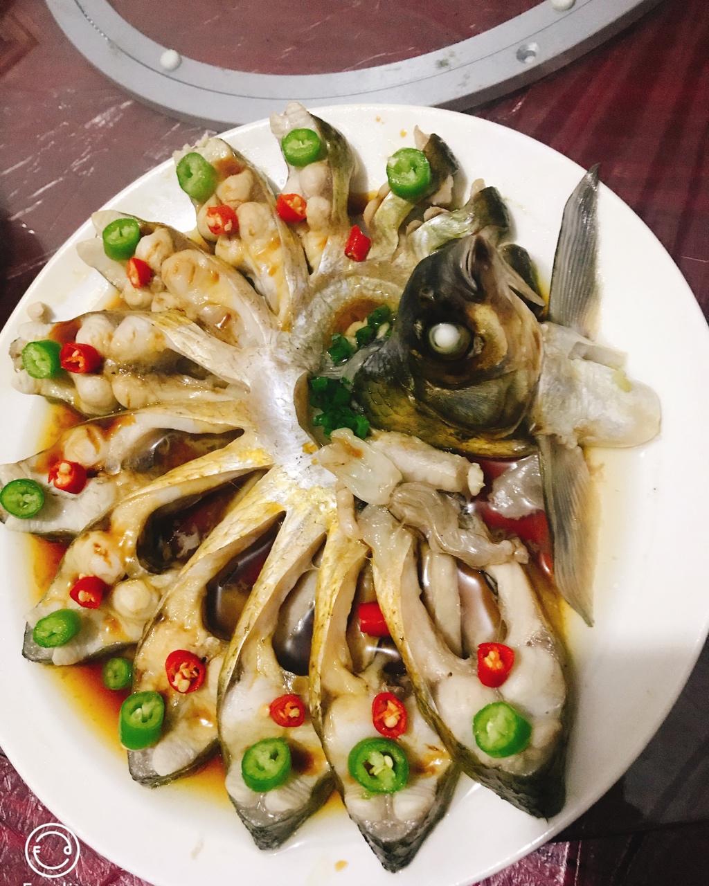 年夜饭的颜值担当<孔雀开屏鱼>