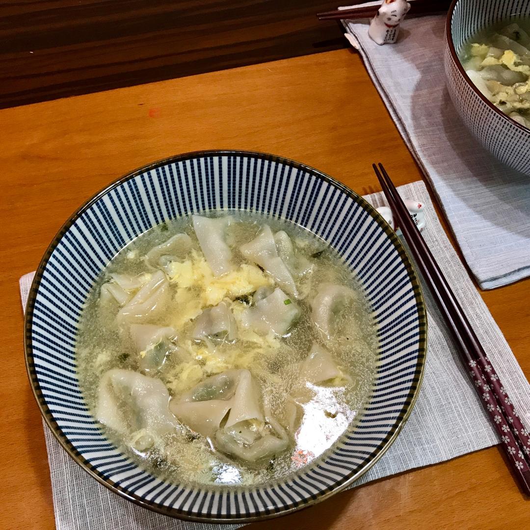上海荠菜大馄饨