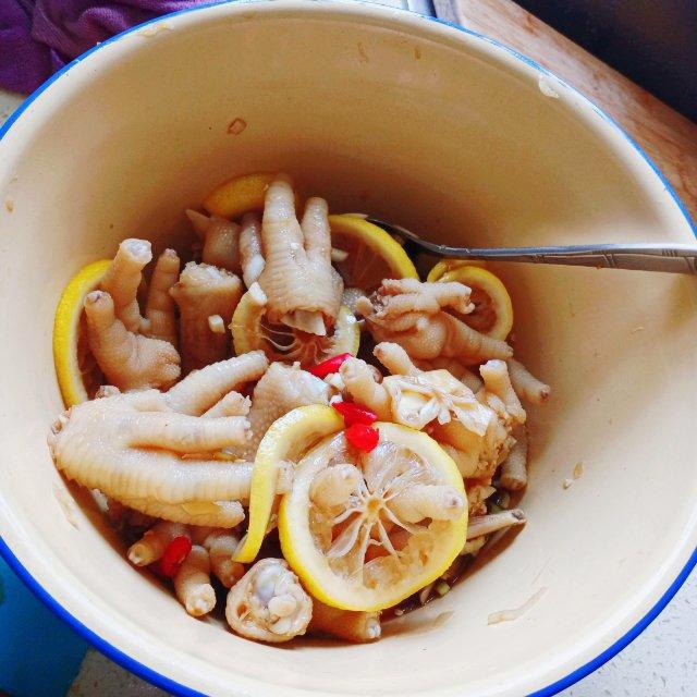 【柠檬酸辣鸡爪】自制超级无敌美味的网红鸡爪