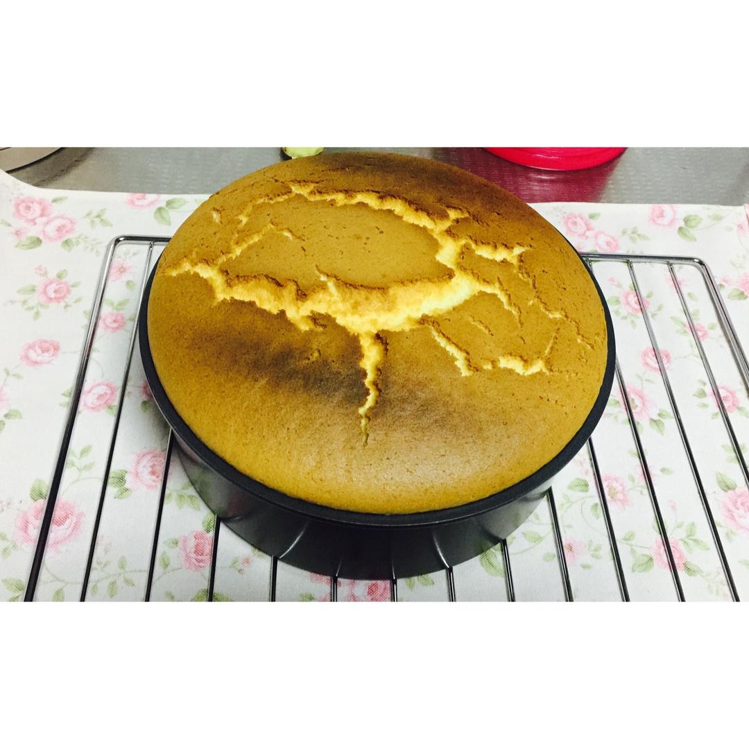 烤箱做蛋糕（戚风蛋糕的做法）