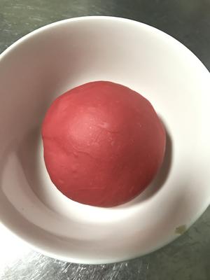 红丝绒面包版蛋黄酥——抹茶麻薯蛋黄辣松的做法 步骤1