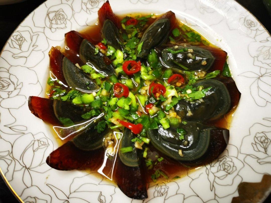 凉拌皮蛋