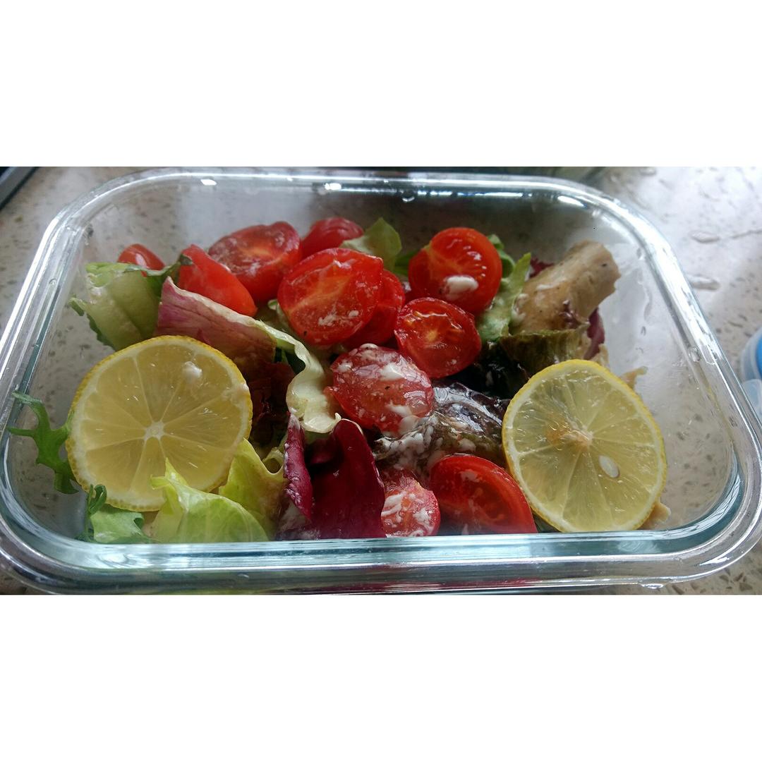 减脂餐 — 烤鸡胸肉沙拉