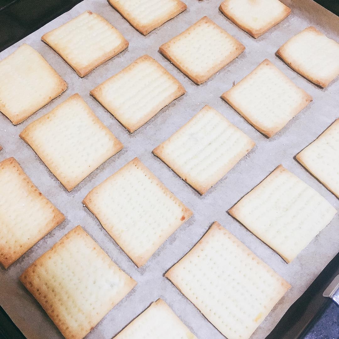 无鸡蛋无黄油的咸味土豆饼干