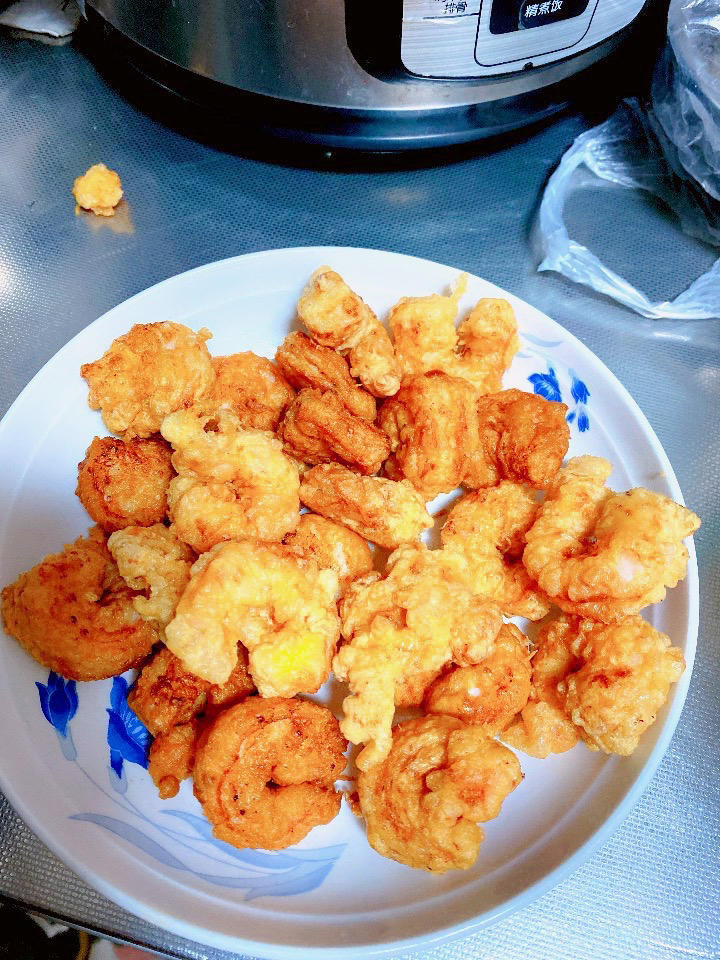 🔥吮指椒盐虾仁，完全不需要厨艺‼️