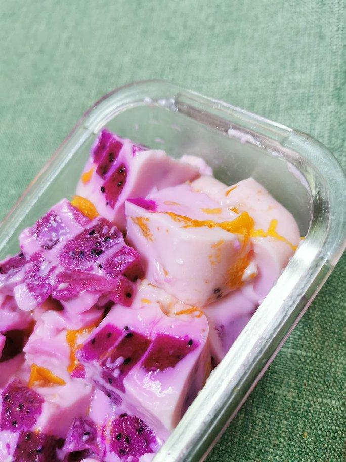 草莓芒果椰奶冻