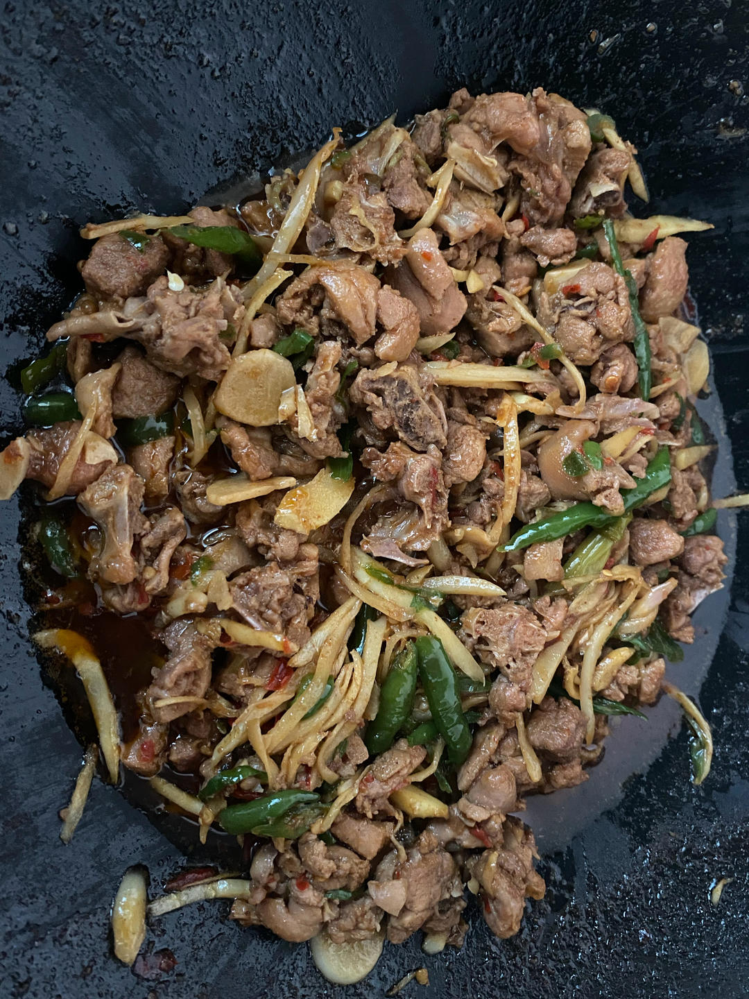 子姜焖鸭煲