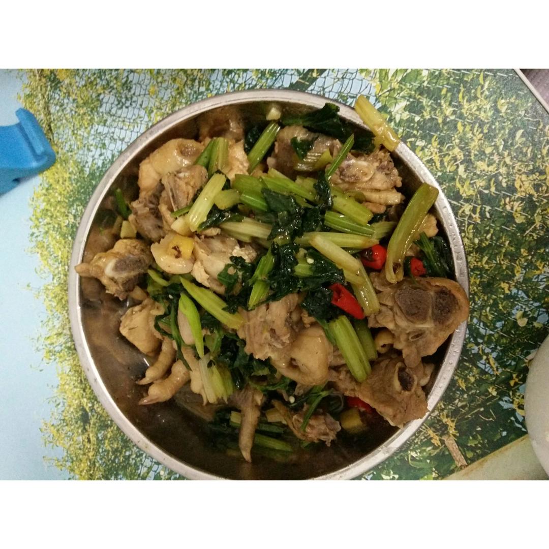 鸡肉炒芹菜