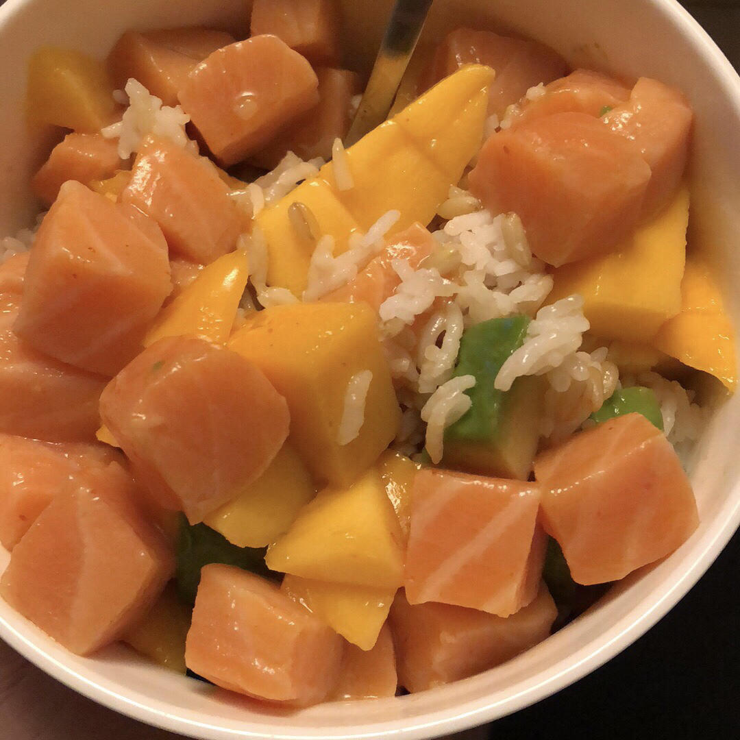 简单调味的健康poke bowl（波奇碗）/夏威夷鱼生饭
