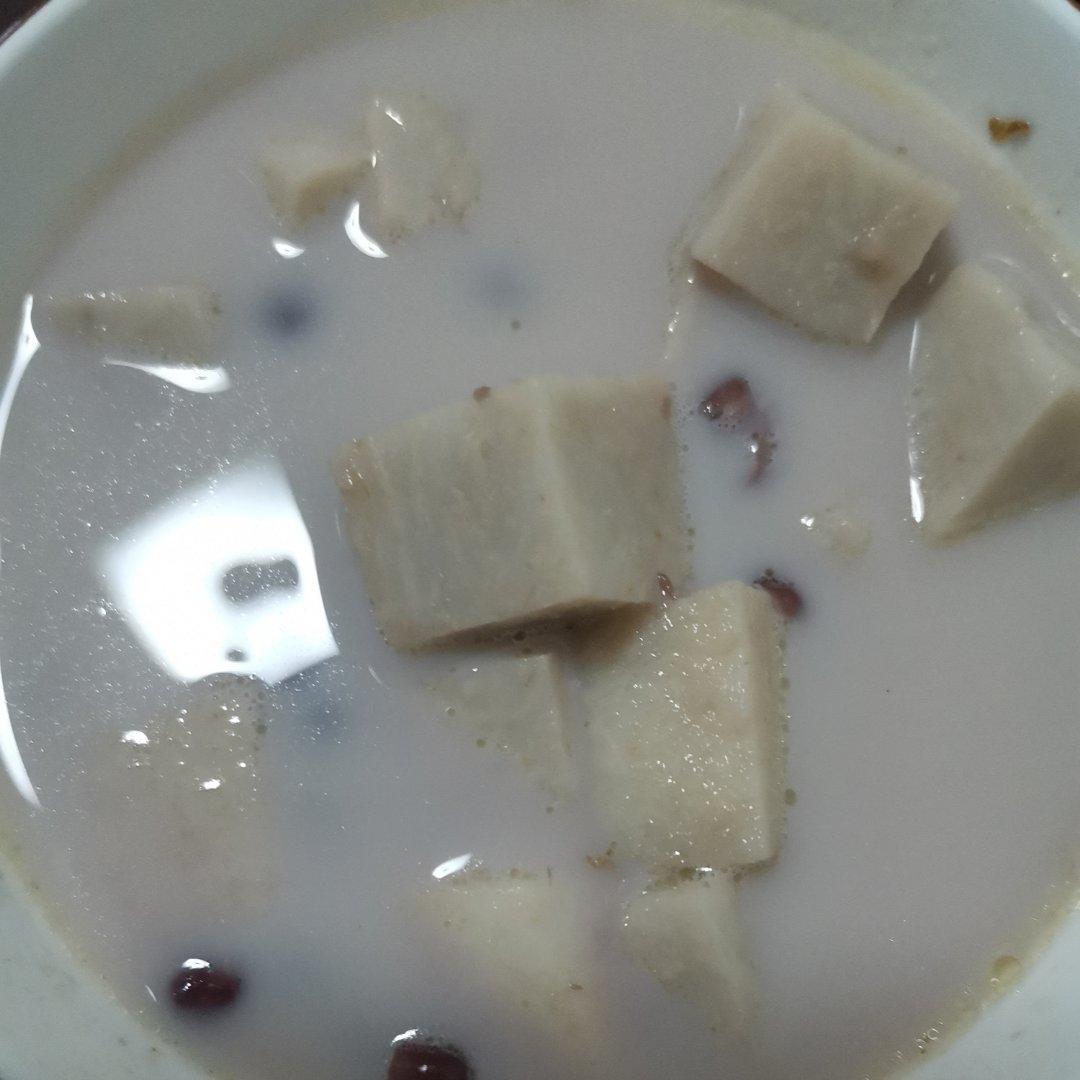 ㊙️冬季必喝养颜补血～桂花红豆芋头汤🌟
