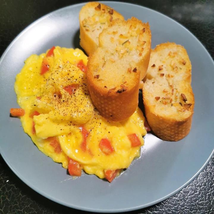 scramble egg —— 经典美式早餐