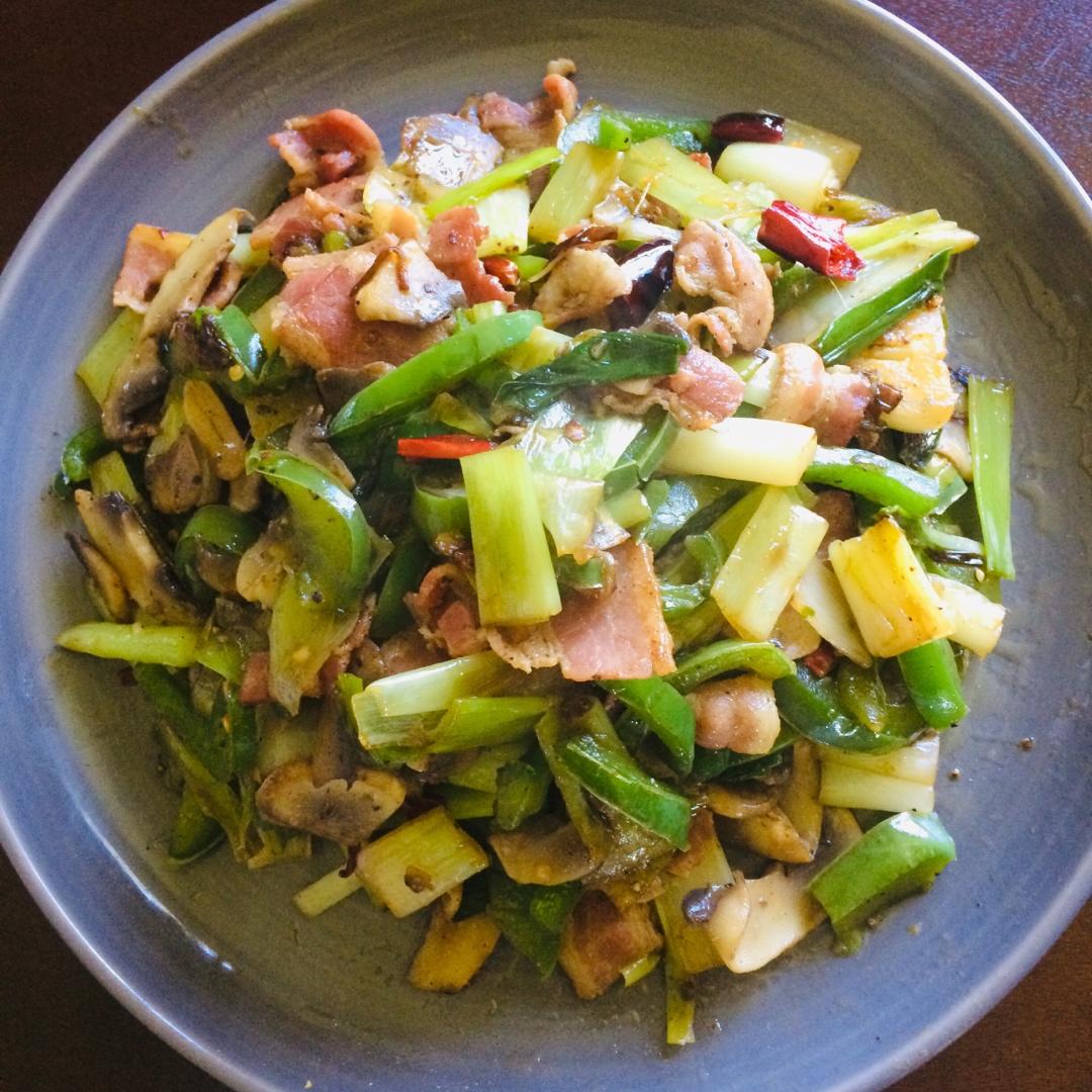 大葱炒培根