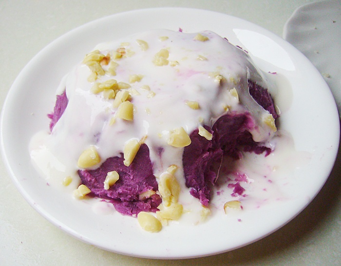 【酸奶果仁紫薯泥】简易甜点 瘦身健胃的做法